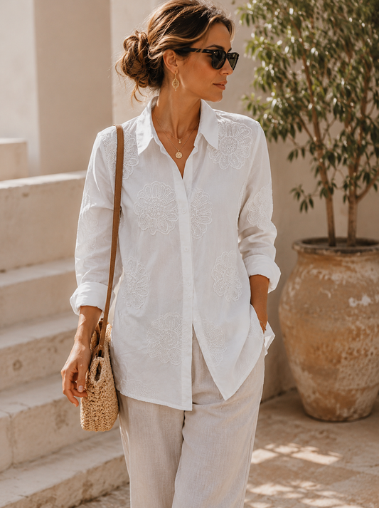 Chemise Brodée Blanche en Coton – Modèle 2607