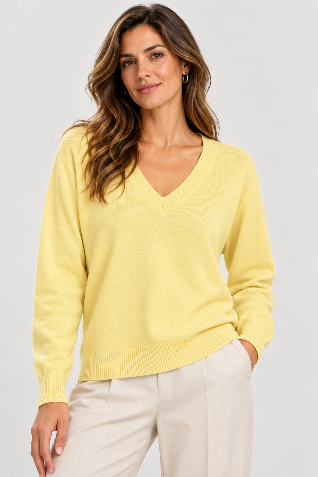 Pull col en V en maille douce - Collection Premium - VB8010