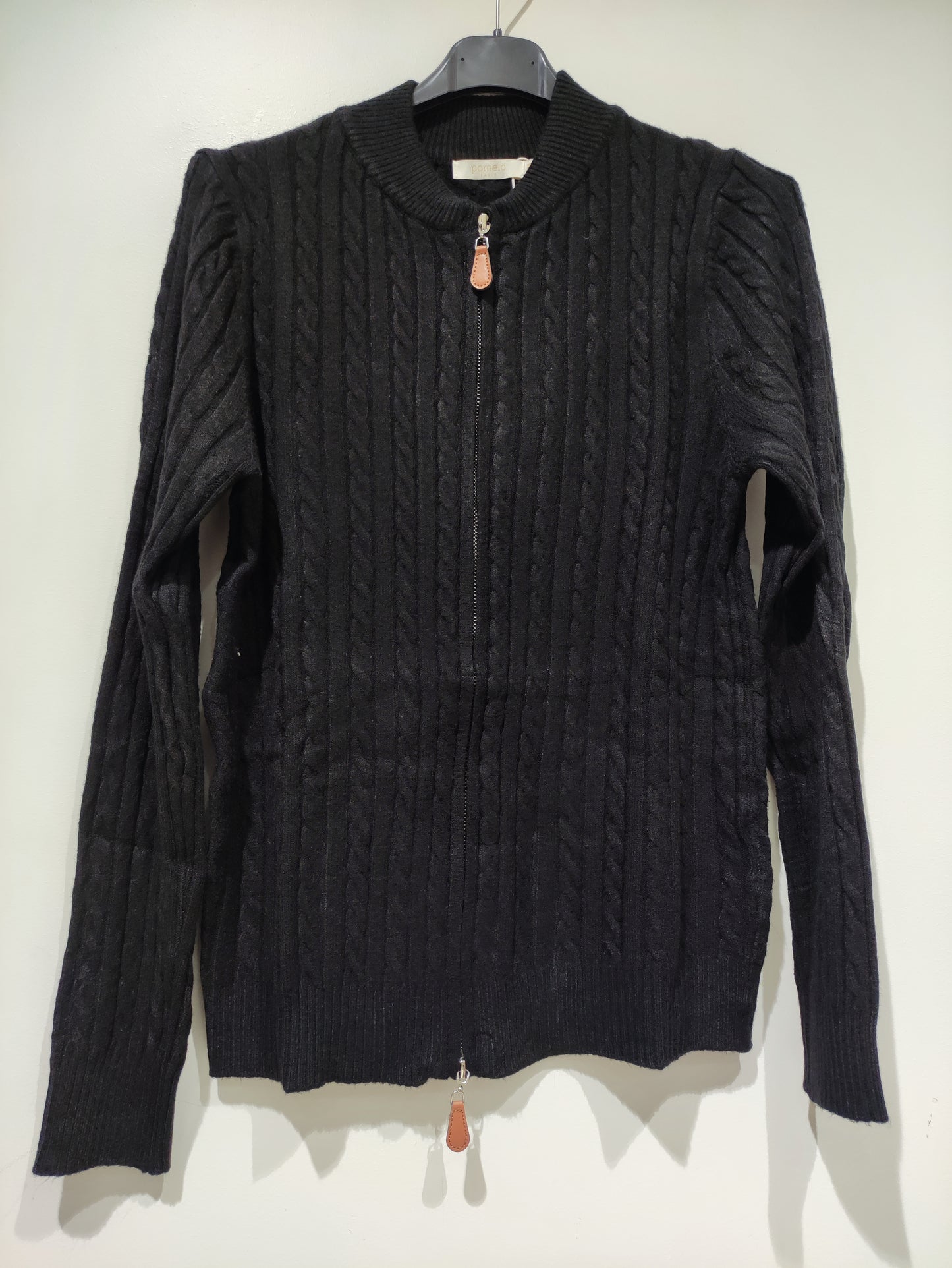 Gilet Zippé en Maille Torsadée Elona - GO2668813 — visuel 15 — Pomelo