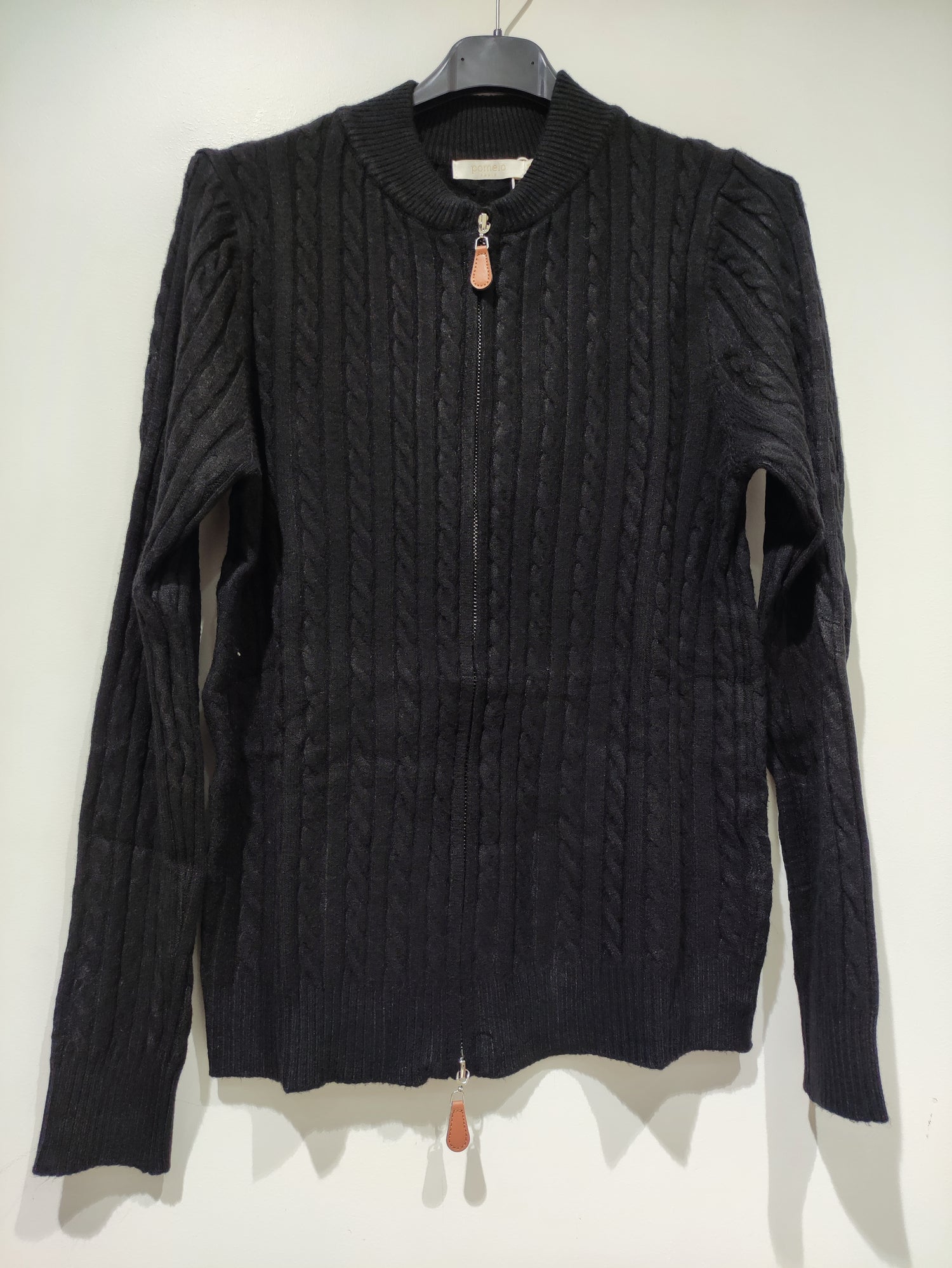 Gilet Zippé en Maille Torsadée Elona - GO2668813 — visuel 15 — Pomelo