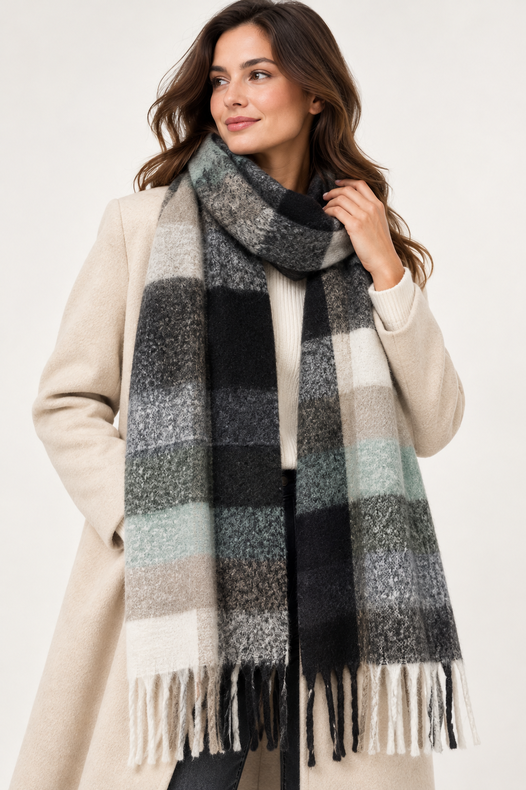 Écharpe à carreaux vert amende – 100 % viscose