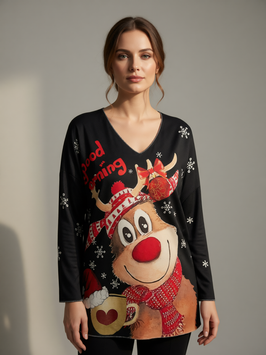 Haut col V imprimé rennes porté par un mannequin grande taille Pomelo Paris